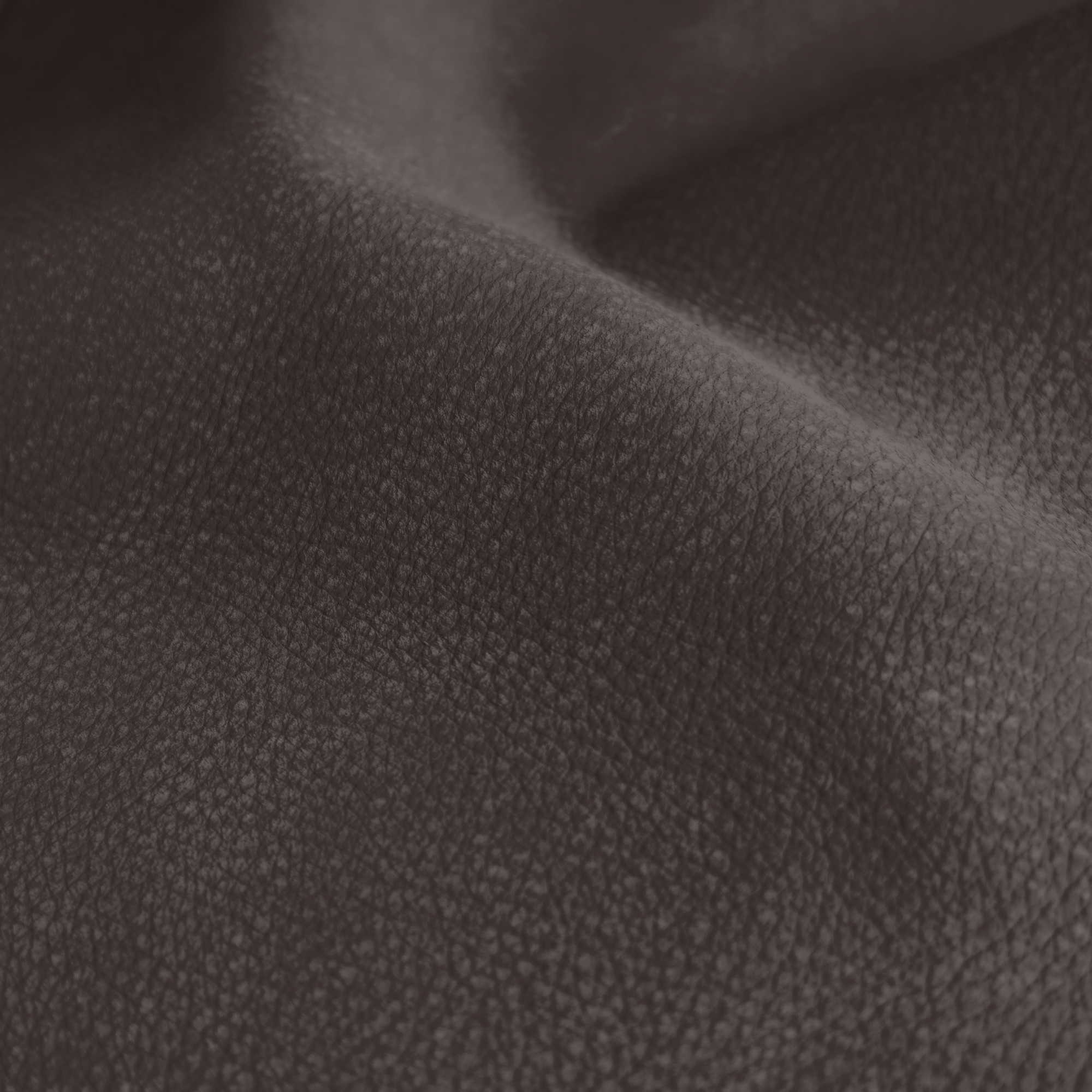 Pelle Maya Dark Brown 7305 – vera pelle nabuk scamosciata in drappeggio