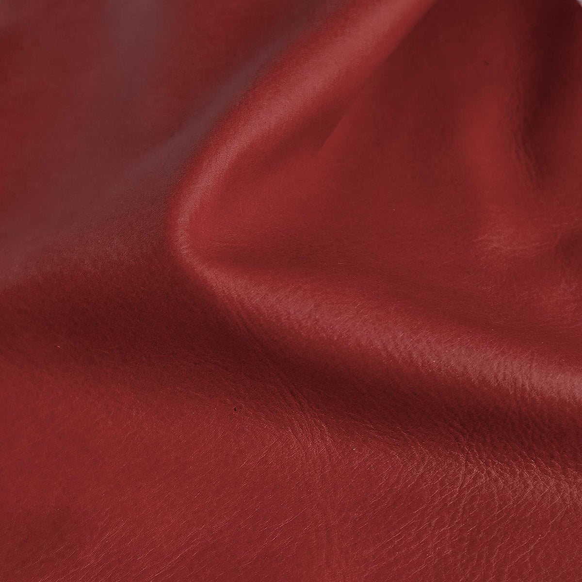 Pelle Pull-Up Cherry 9602 – vera pelle cerata con effetto schiarente in drappeggio