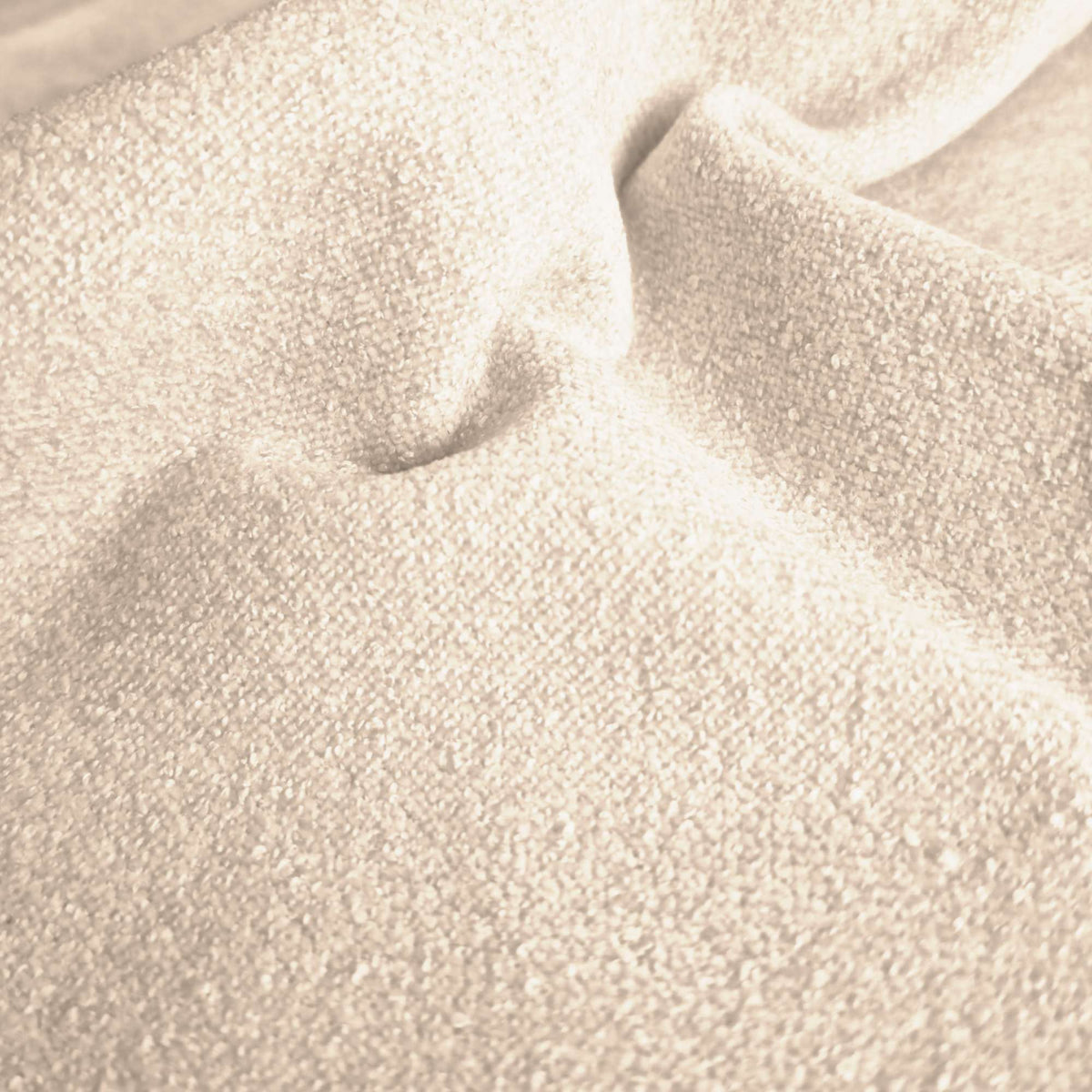 Tessuto Amy Cream am11 drappeggiato – micro bouclé vellutato, colore crema