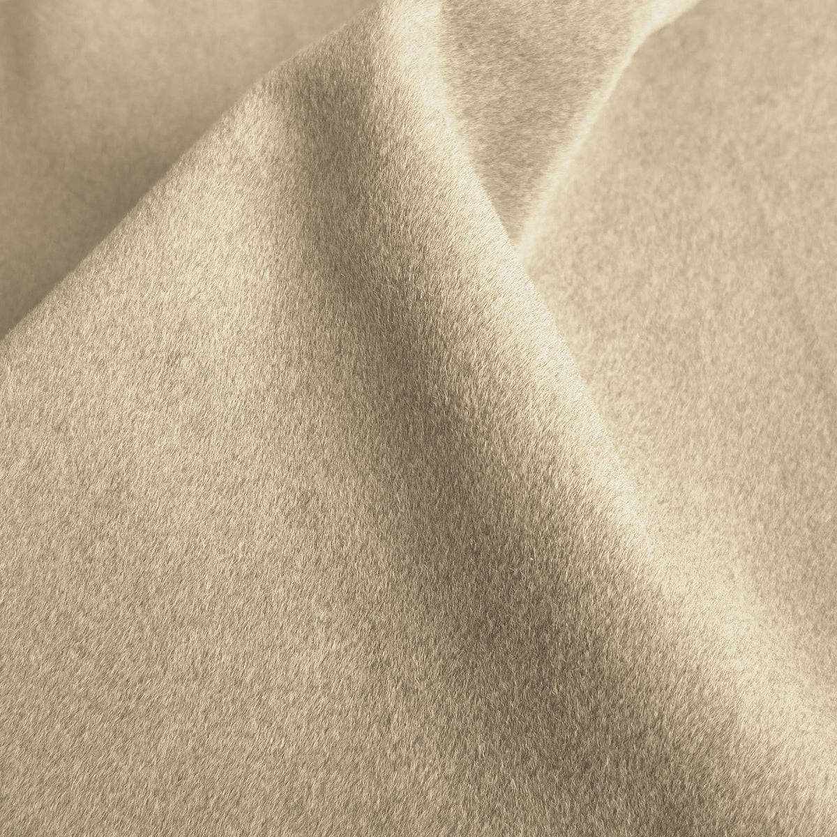 Tessuto Mohair Nature MH01 drappeggiato – tessuto a pelo rasato idrorepellente