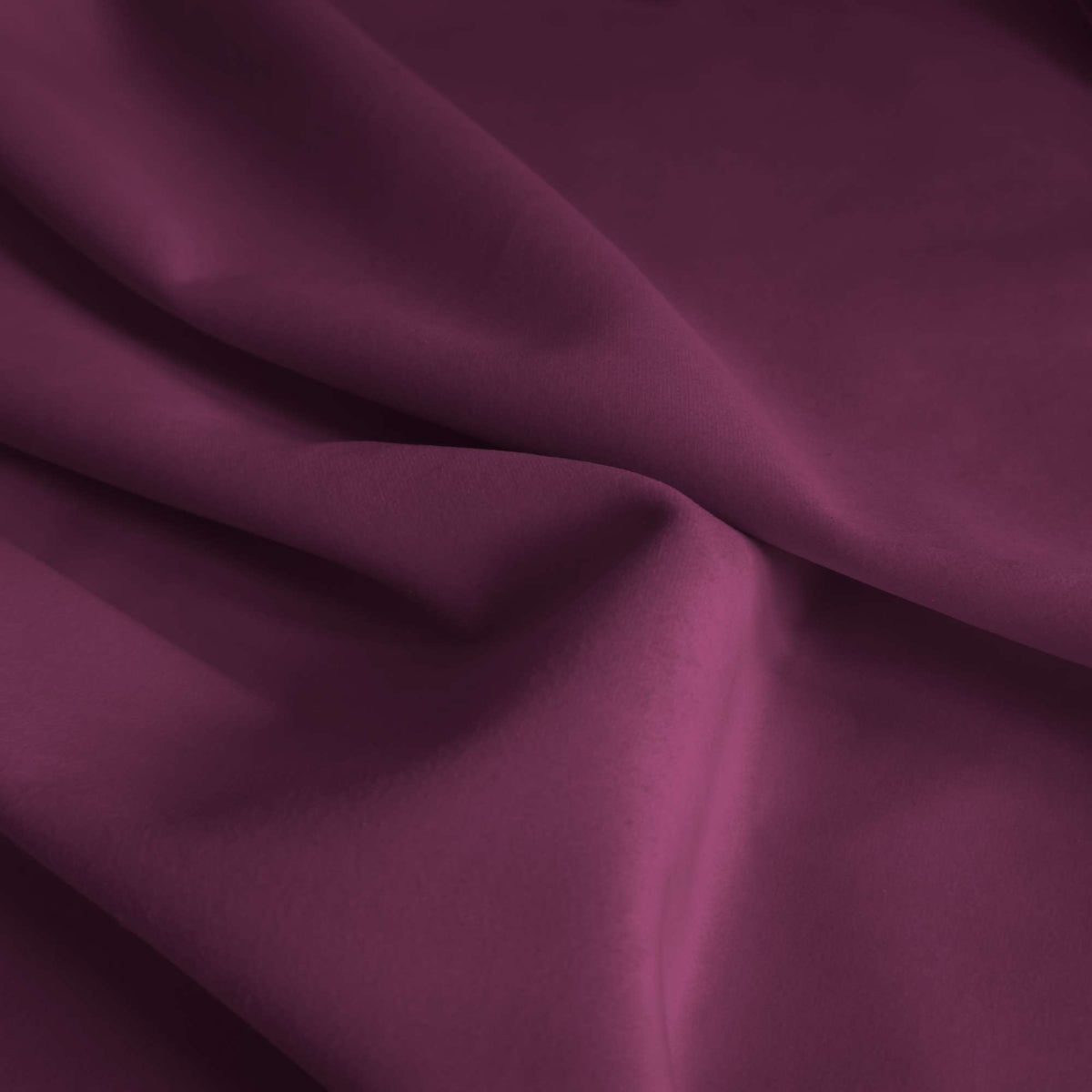 Tessuto Vogue Violet 014 drappeggiato – velluto idrorepellente effetto cangiante, colore viola