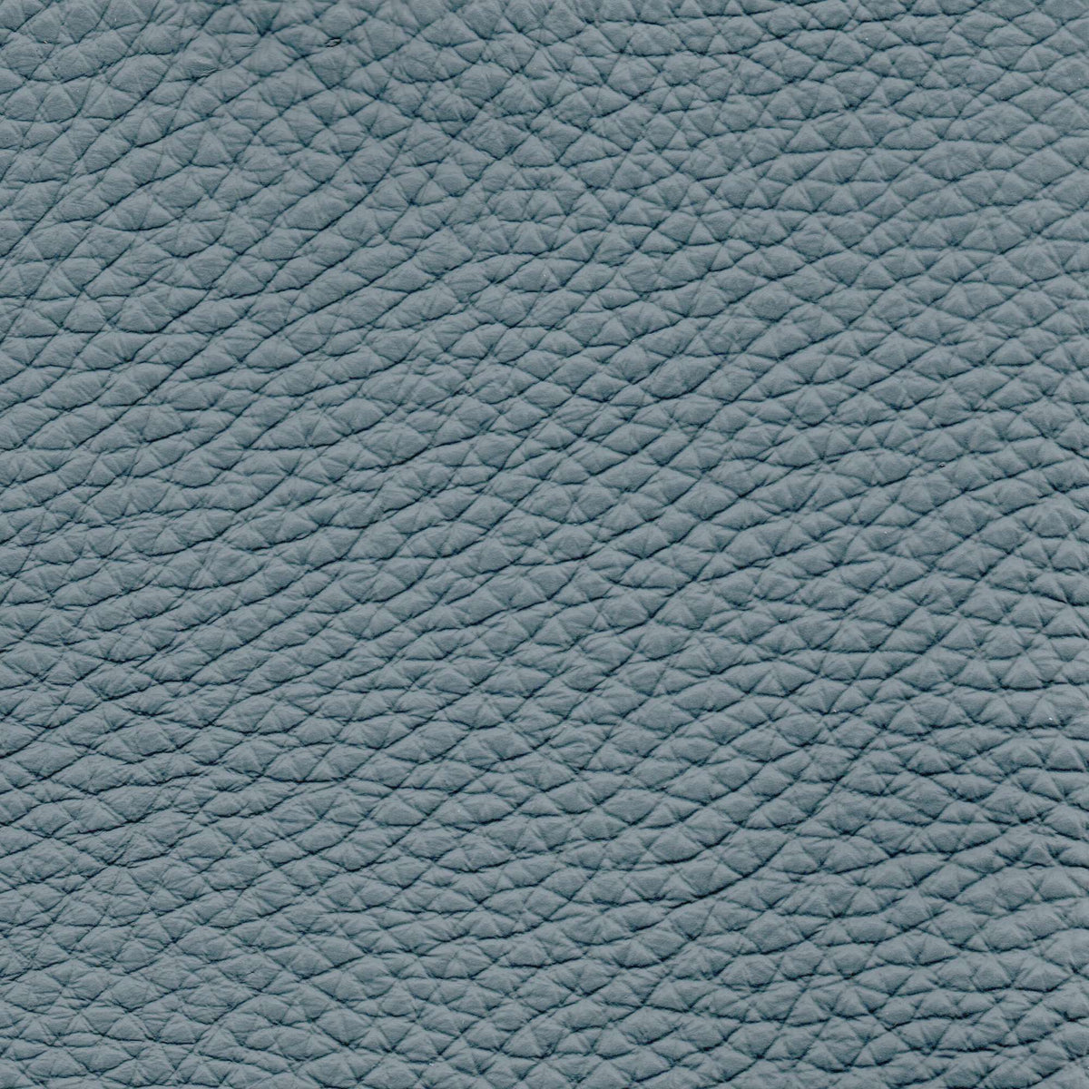 Pelle Pamplona Light Blue 6511 – vera pelle ad alto spessore e stampa marcata, campione steso