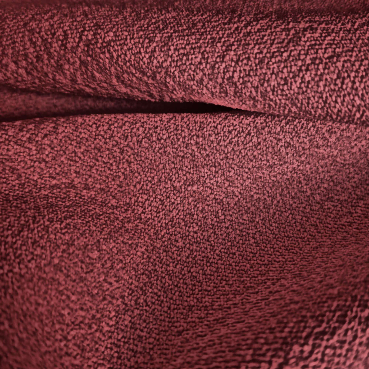 Tessuto Campbell Marsala ca31 drappeggiato – tessuto vellutato dalla texture compatta, colore bordeaux
