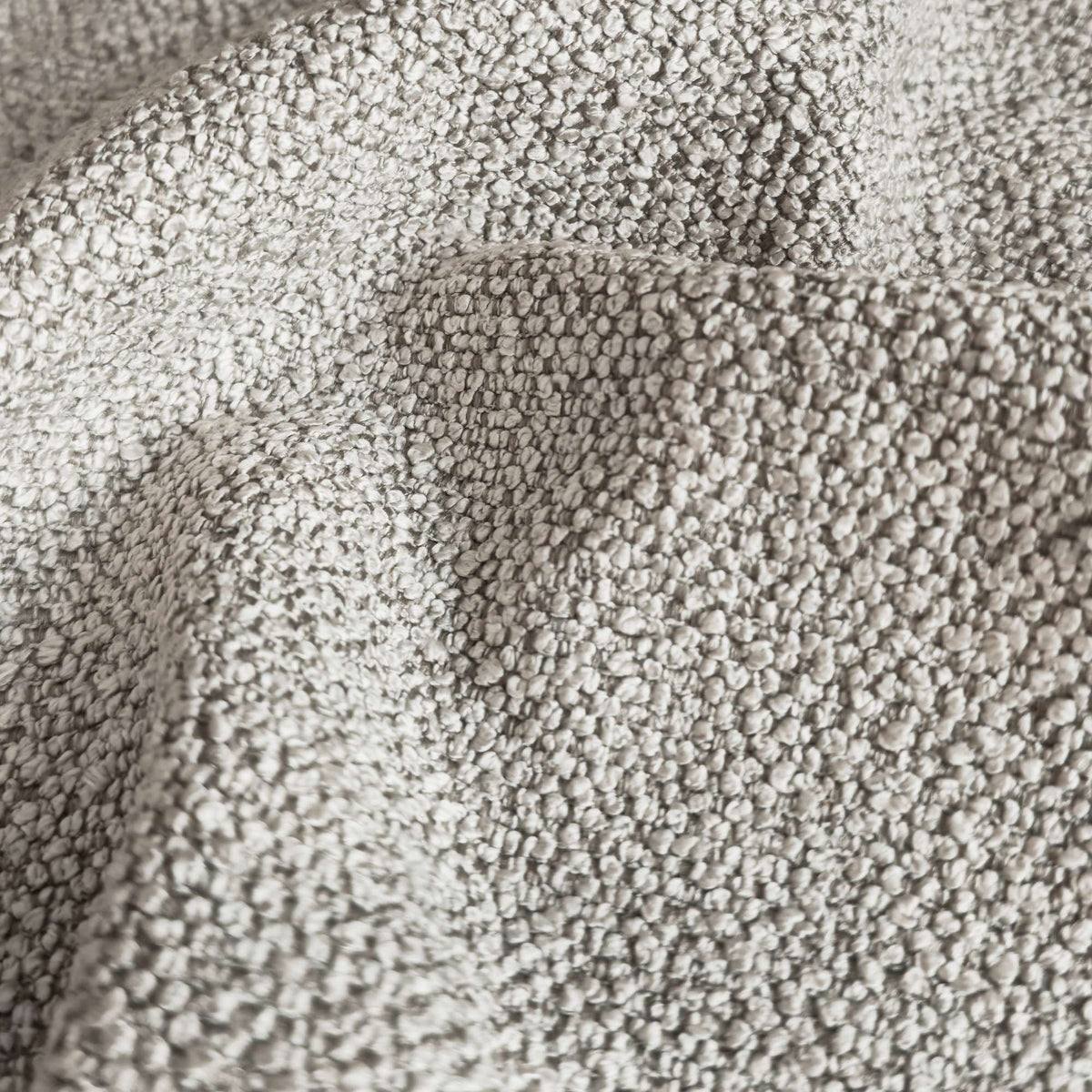 Tessuto Cloe Silver Cream CL20 drappeggiato – bouclé dai riccioli fitti