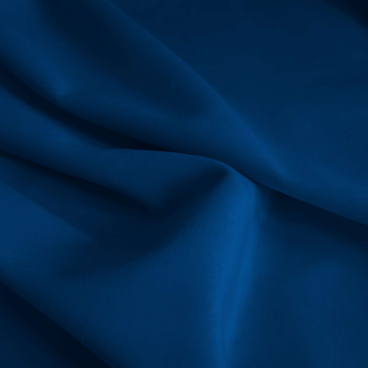 Tessuto Vogue Royal Blue 031 drappeggiato – velluto idrorepellente effetto cangiante, colore blu